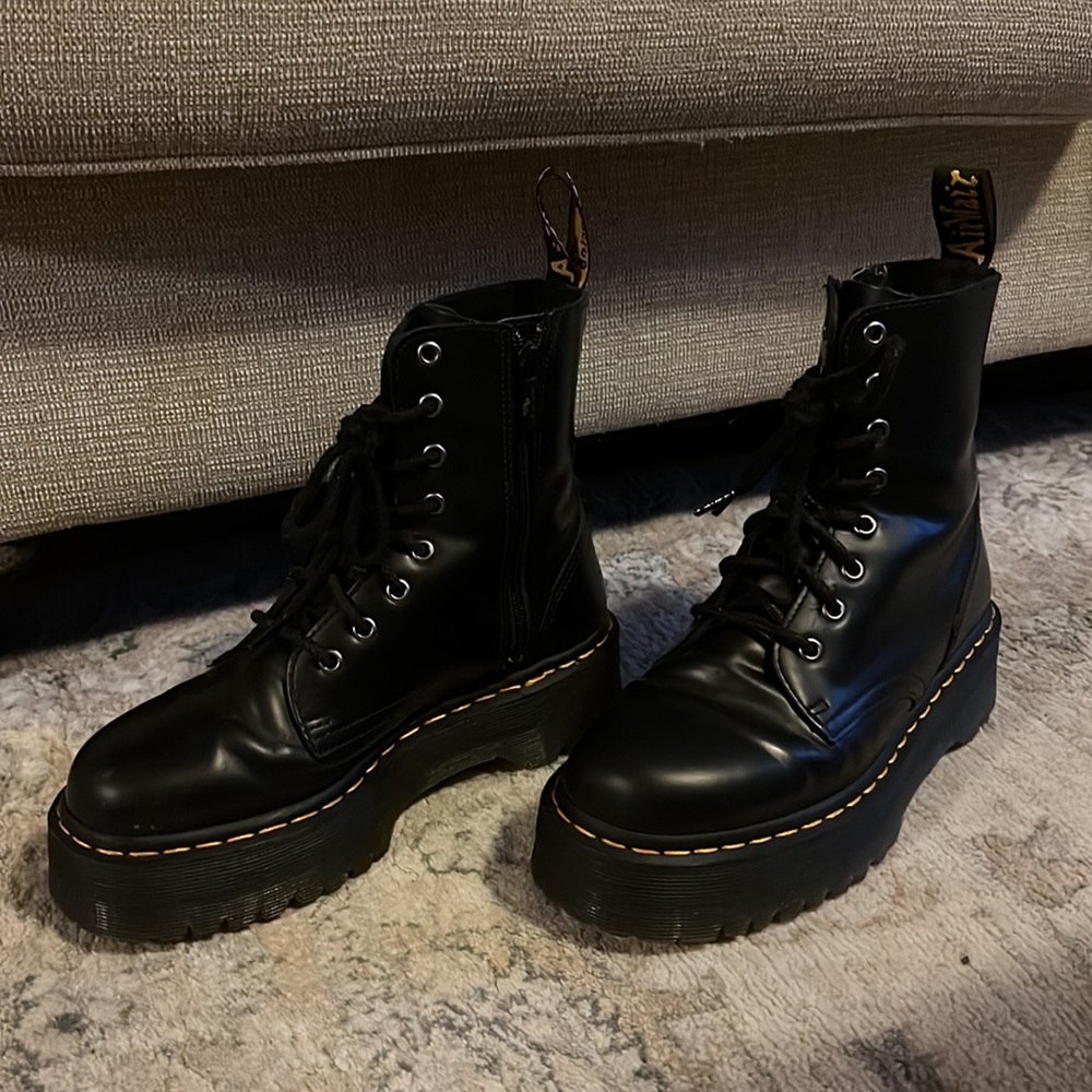 Dr. Martens Jadon Platform Boot